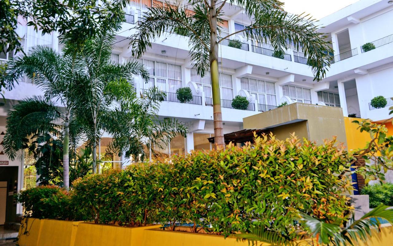 Ceylan Lodge Holambra Exterior foto